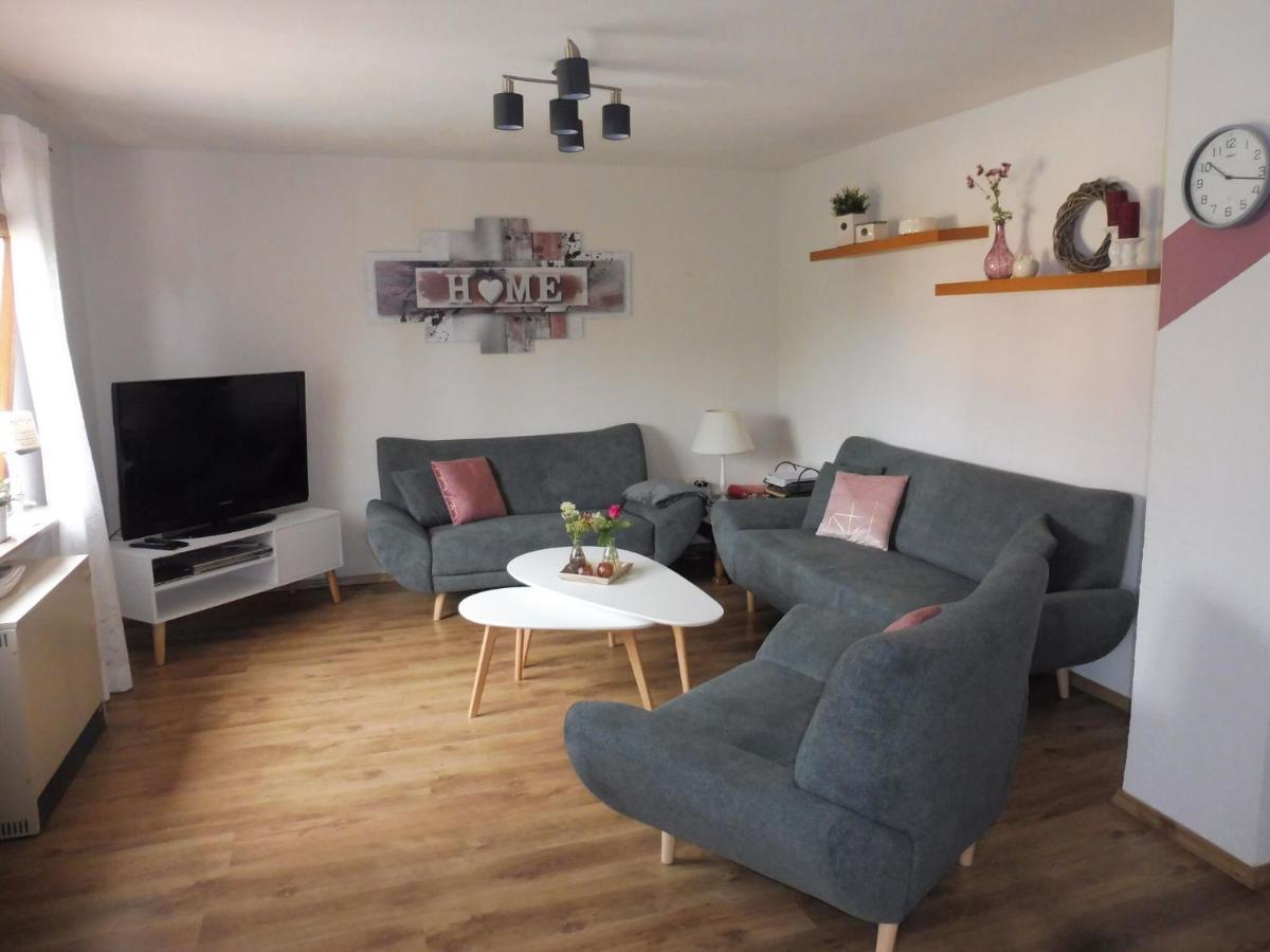 Apartment With Terrace And Pool In The Garden Pracht Екстер'єр фото