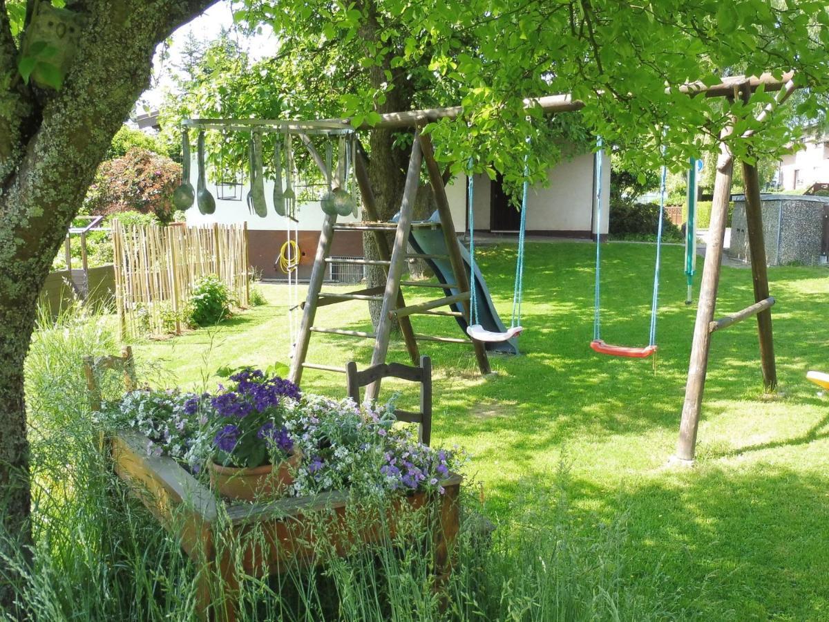 Apartment With Terrace And Pool In The Garden Pracht Екстер'єр фото