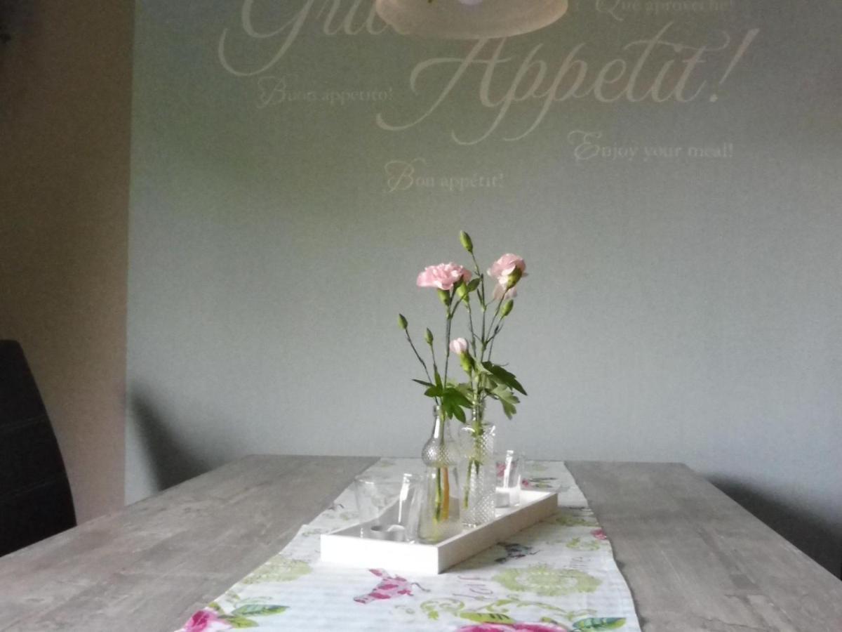 Apartment With Terrace And Pool In The Garden Pracht Екстер'єр фото