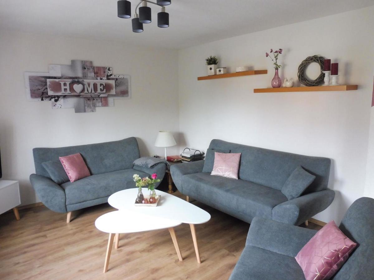 Apartment With Terrace And Pool In The Garden Pracht Екстер'єр фото